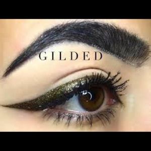 Gilded Shimmer Eyesense